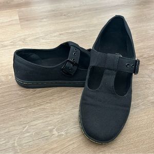 Dr Martens Woolwich Canvas shoes
